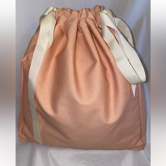 Gucci Beauty NEW LARGE Canvas Drawstring Cosmetic Makeup Toiletry Bag 14x11.5x3 - Picture 3 of 9